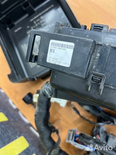 Блок предохранителей под капот Kia Carnival 3 G6DM