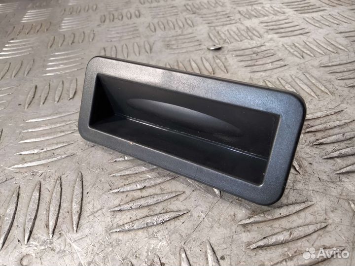 Кнопка открывания багажника Ford Fiesta MK6