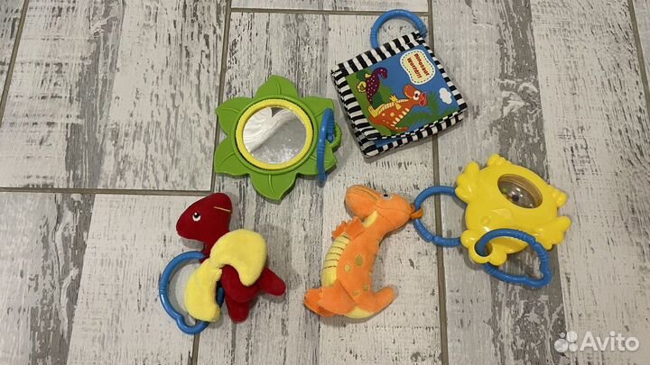 Развивающий коврик в отличном состоянии