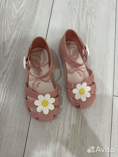 Сандали для девочки