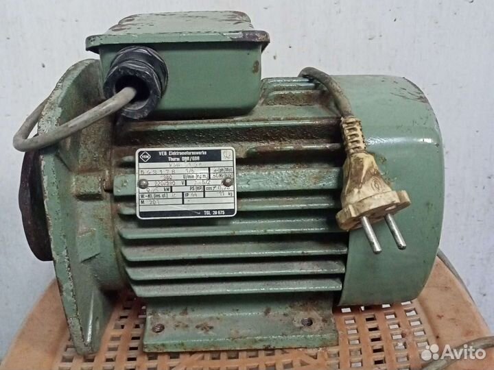 Электродвигатель 220в