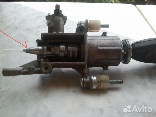 Замок (вал) зажигания крайслер 300c Chrysler 300c