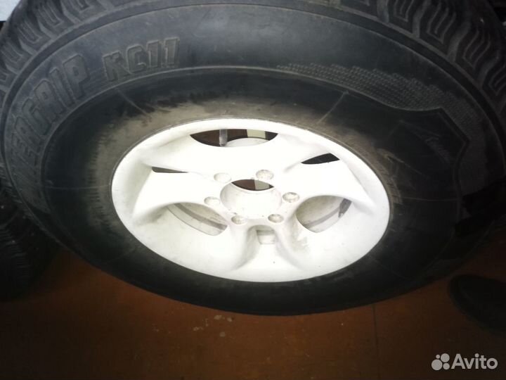 Kumho Power Grip KC11 285/75 R16