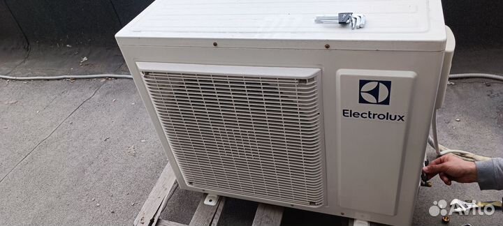 Кондиционер Electrolux eacs-24HF/N3/OUT