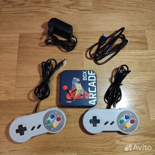 Игровая консоль ретро приставка