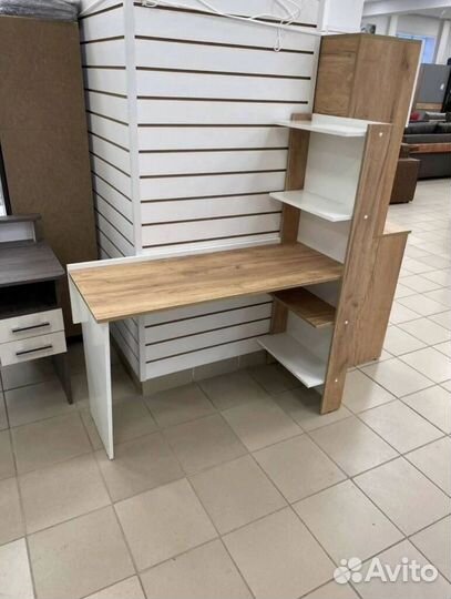 Стол письменный крафт