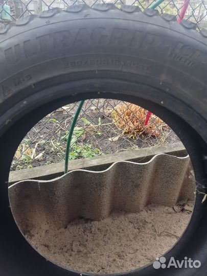 Goodyear Ultragrip Ice Arctic 225/60 R18