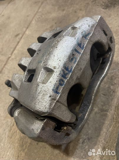 Суппорт тормозной Subaru Forester 2006г