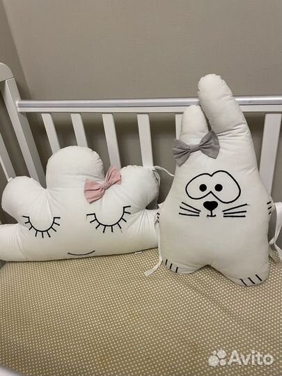Бортики подушки в кроватку