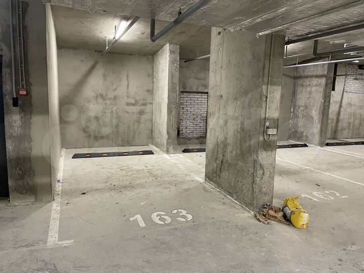 Машиноместо, 14 м²