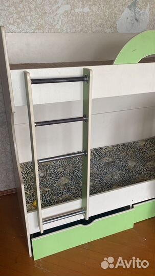 Детская двухярустная кровать