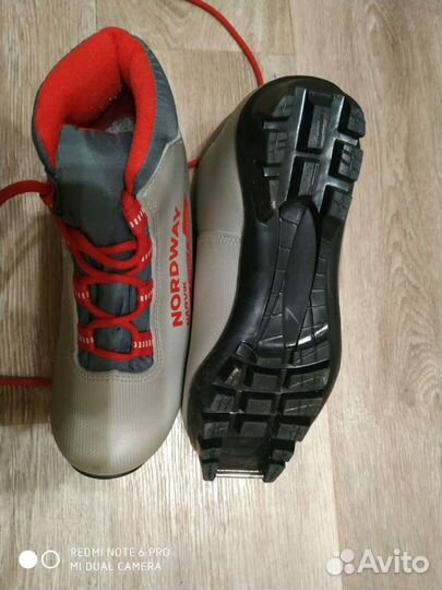 Лыжные ботинки детские