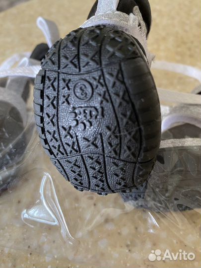 Продам обувь для собачки