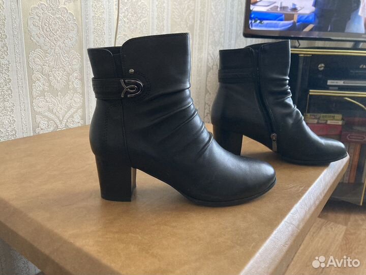 Ботинки женские