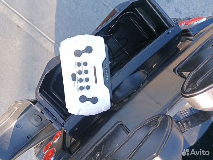 Детский электромобиль двухместный бу