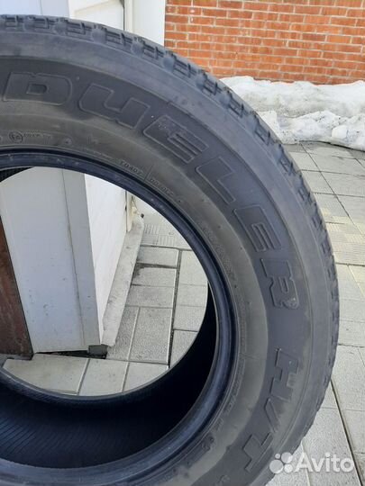 Bridgestone Dueler H/P 265/65 R17