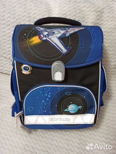 Ранец школьный новый erhaft и на 19 л