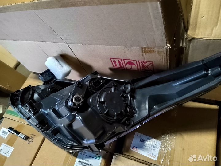 Блок-фара Kia Rio 17-20 /X-line17-21 лев/пр