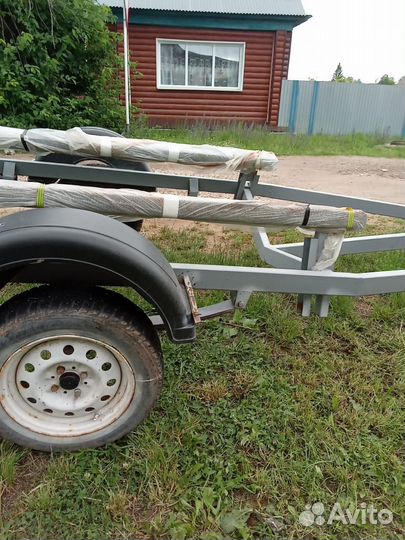 Лодочный прицеп