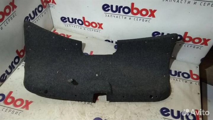 Обшивка двери багажника Skoda Rapid 2013