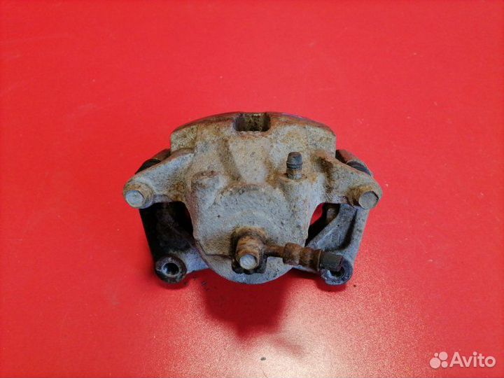 Суппорт передний правый Infiniti Fx35 S50 VQ35DE