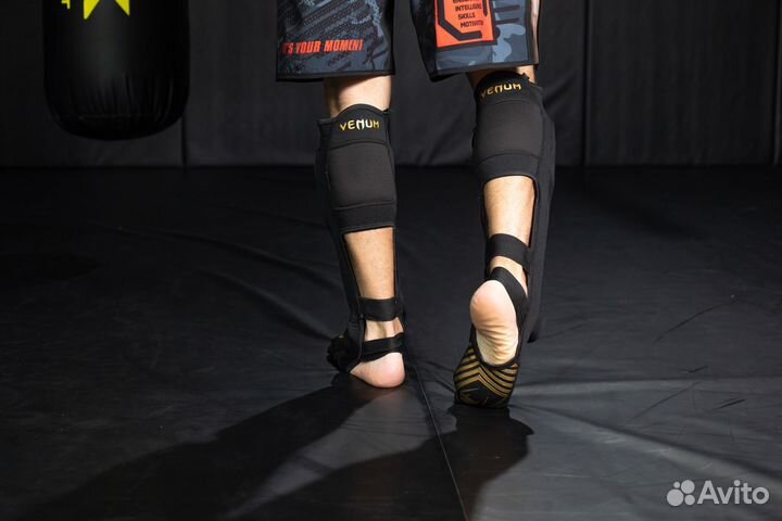 Защита ног Venum,нейлон Black