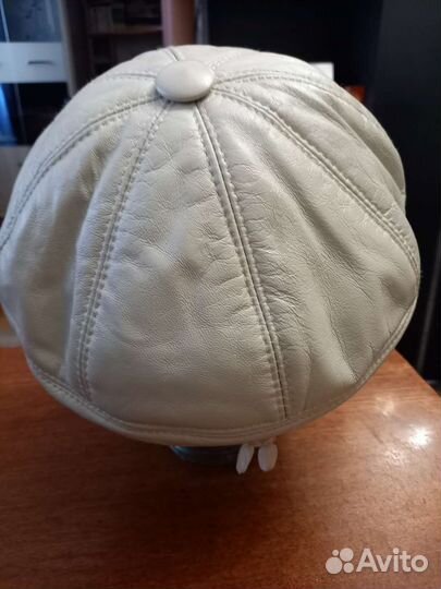 Берет женский зимний