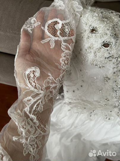 Свадебное платье бу 42-44