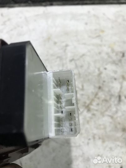 Блок управления стеклоподъемниками Suzuki Vitara