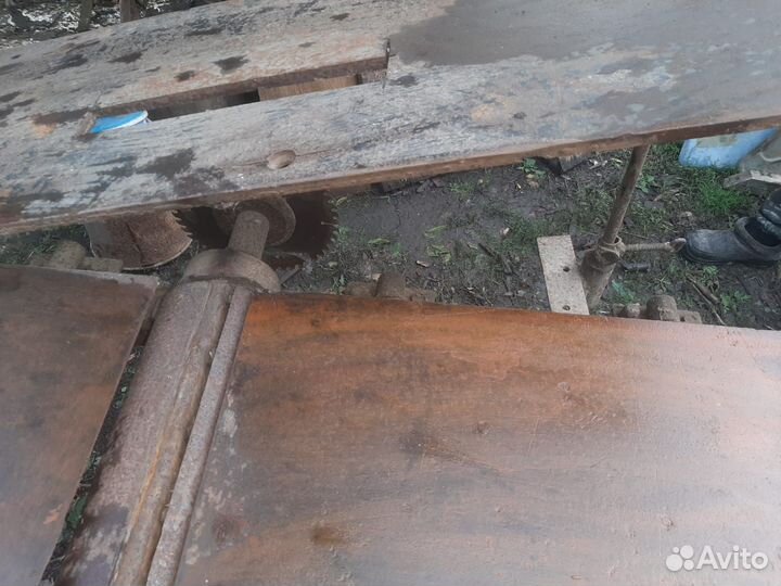 Станок комбинированный деревообрабатывающий