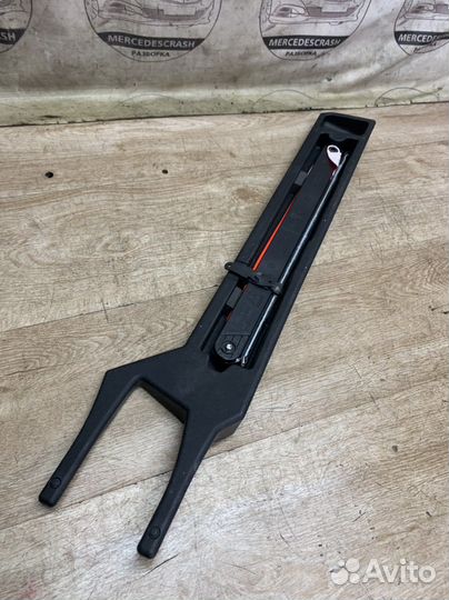 Знак аварийной остановки мерседес w203 clc