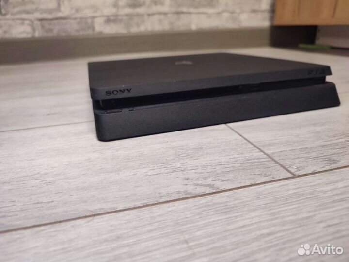 Sony PS4 slim 1tb