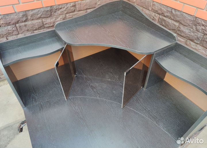 Угловая тумба от дивана