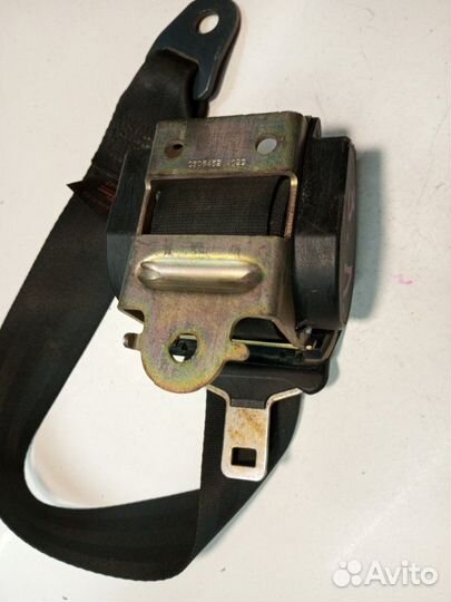 Ремень безопасности задний левый Peugeot 607 седан