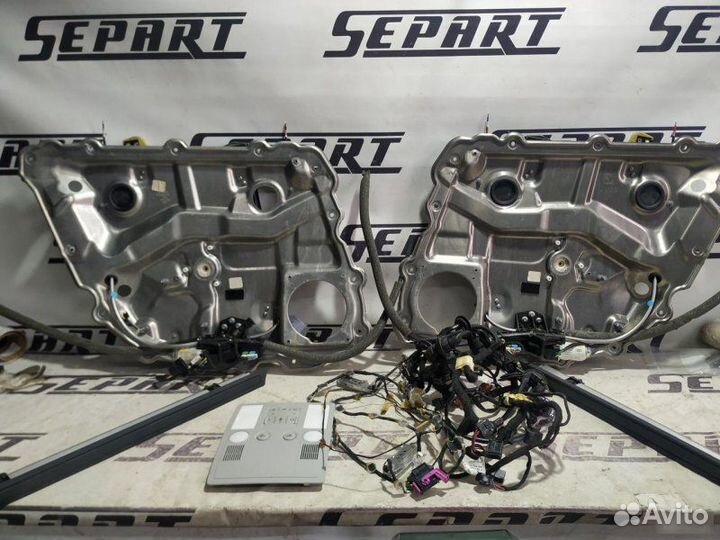 Комплект электрошторок пассажиров задний Audi A8