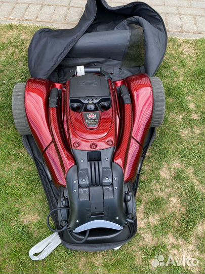 Электрическая тележка для гольфа