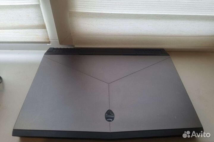 Разбор Dell alienware 15 r3