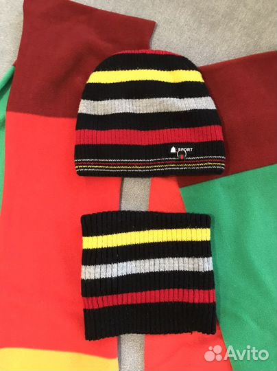 Шапка, снут + 2 шарфа флисовых