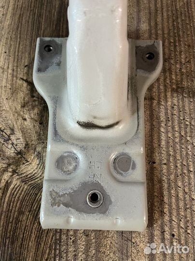 Kia quoris 3.8 петли крышки багажника