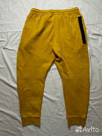 Спортивные брюки Nike tech fleece