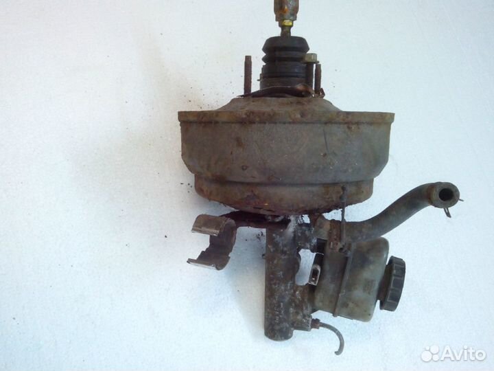 Nissan Primera P-10 Главный тормозной