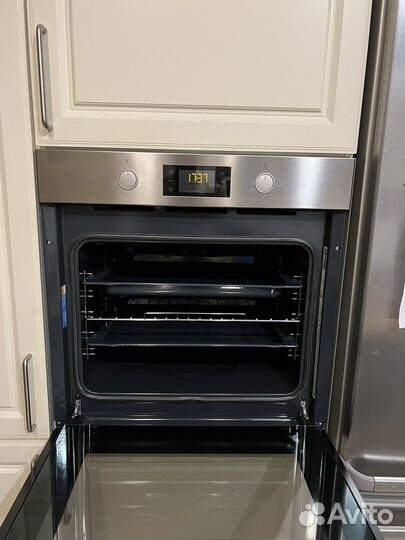 Встраиваемый духовой шкаф Indesit 5844