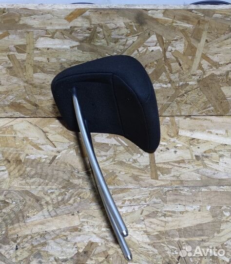 Подголовник задний центр Land Rover Freelander 2