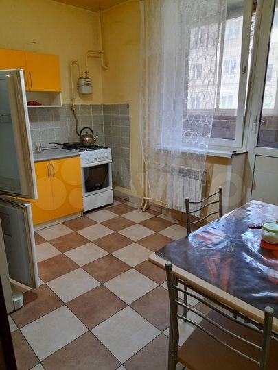 3-к. квартира, 68 м², 1/17 эт.