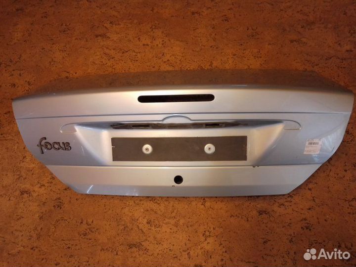 Крышка багажника задняя Ford Focus седан 1 2003