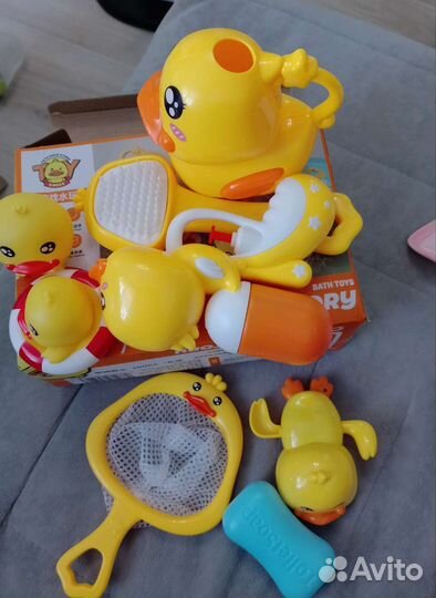Игрушки для купания в ванной