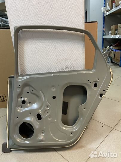 Дверь правая задняя volkswagen polo