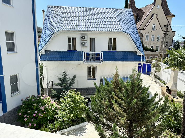 Дом 163 м² на участке 10 сот.