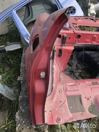 Крыло заднее правое Renault megane 2 2003-09 Седан