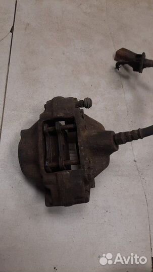 Суппорт задний левый Mercedes-Benz E-class